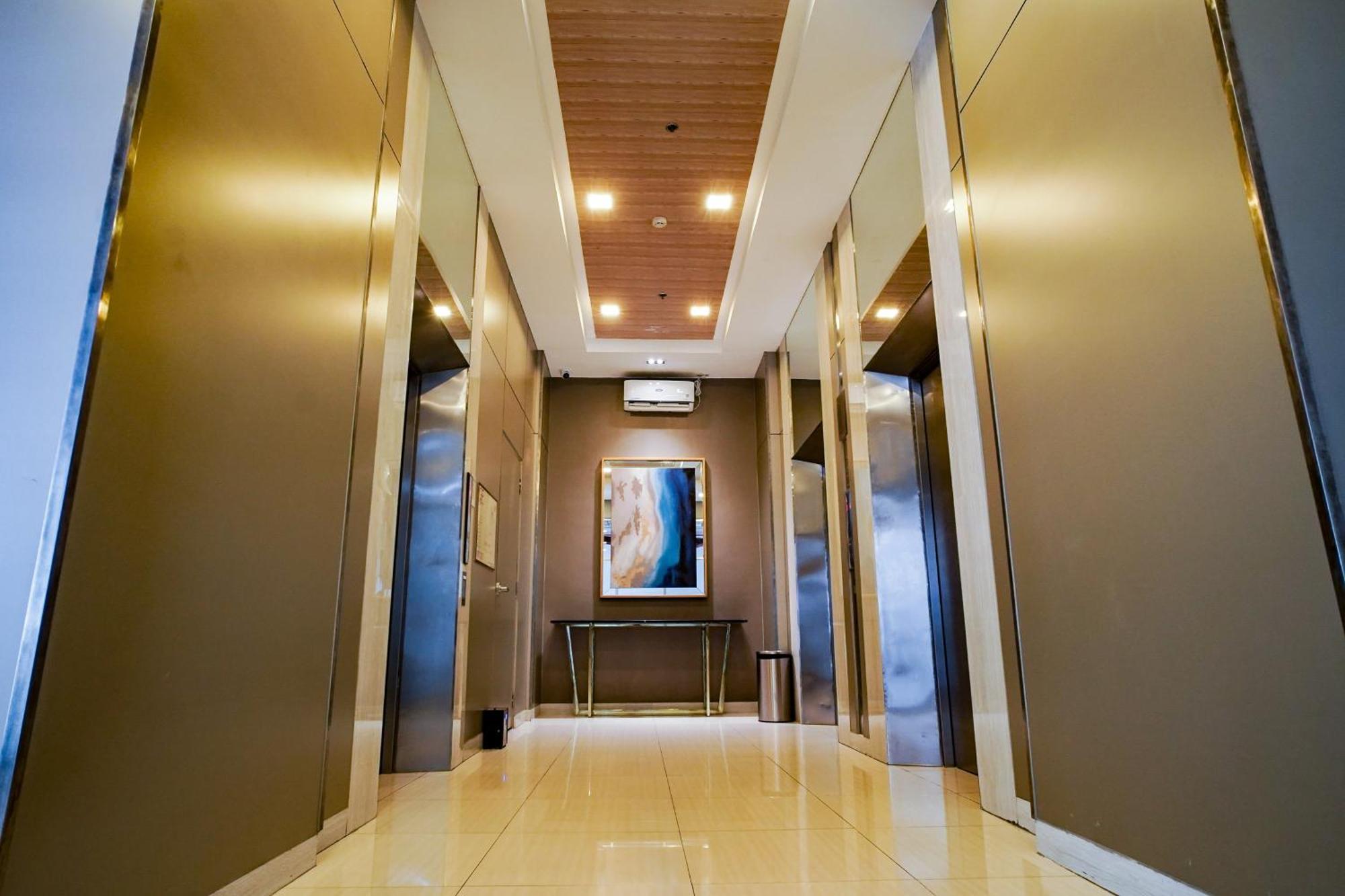 קגיאן דה אורו Modern Designed Studio Condo Near Ayala Centrio מראה חיצוני תמונה