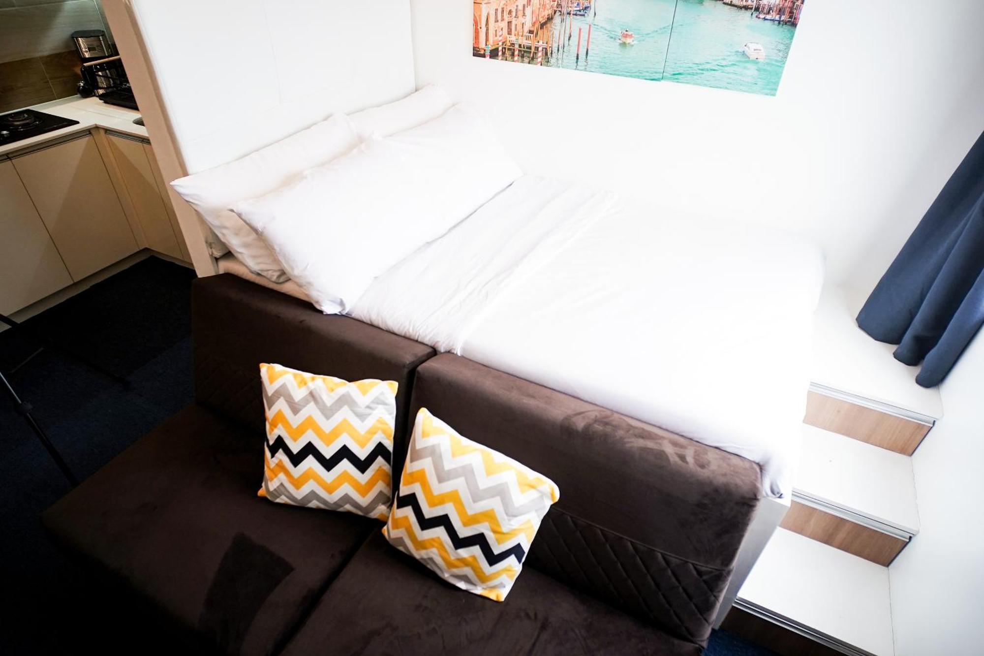 קגיאן דה אורו Modern Designed Studio Condo Near Ayala Centrio מראה חיצוני תמונה