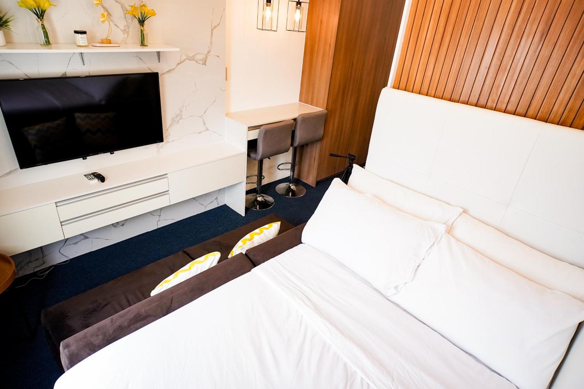 קגיאן דה אורו Modern Designed Studio Condo Near Ayala Centrio מראה חיצוני תמונה