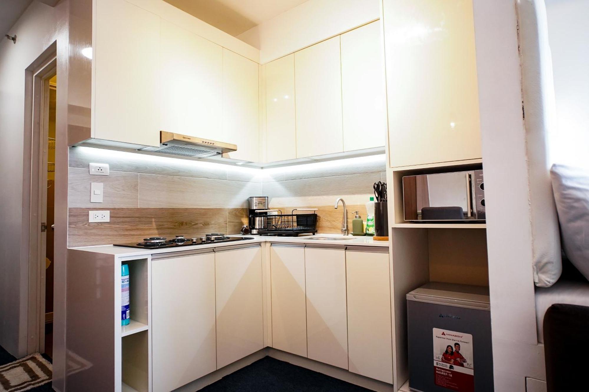 קגיאן דה אורו Modern Designed Studio Condo Near Ayala Centrio מראה חיצוני תמונה